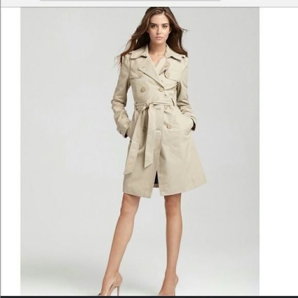 Banana Republic Classic Beige Women's Trench Coat size Small